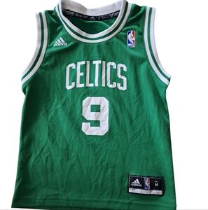 Adidas NBA BOSTON Celtics 9 RONDO Basketball Jersey Screen Print Boys Medium 5-6